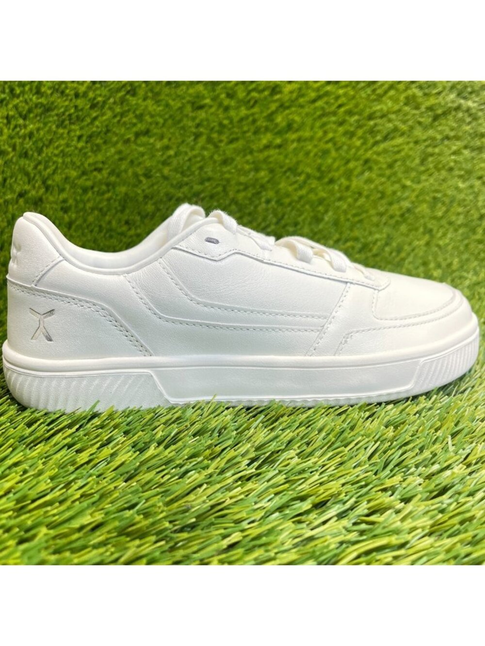 Flux Footwear Adapt Leather Trainer White Womens Size 7.5 Athletic Walking Shoes